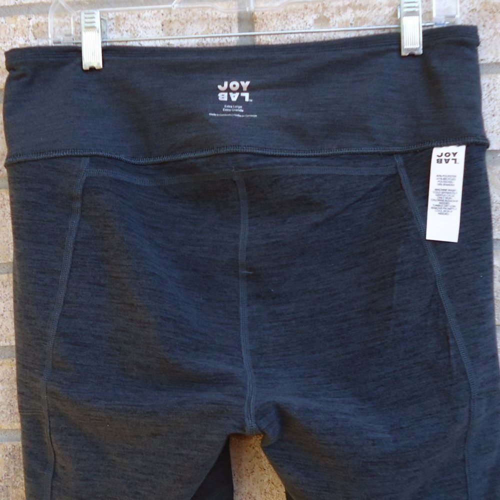 SIZE XL. Joy Lab athletic leggings with side pockets.